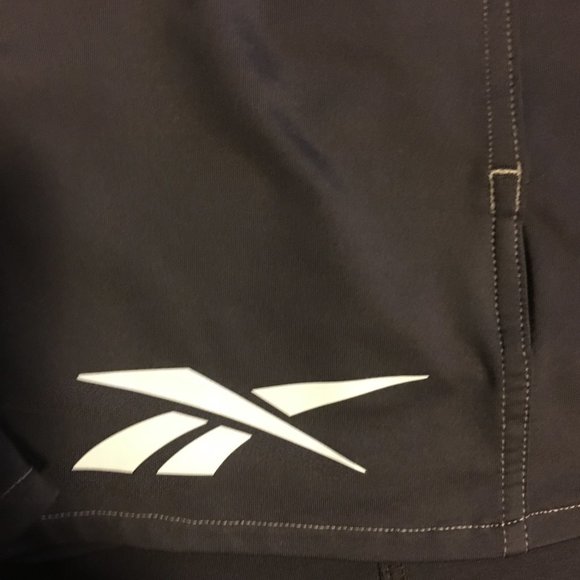 Reebok Short - Picture 6 of 7